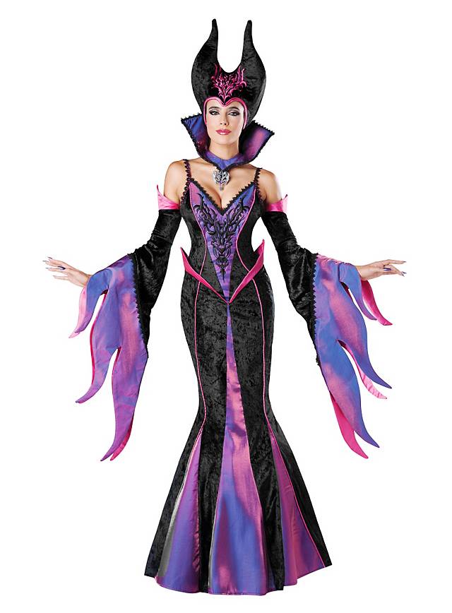 Dunkle Fee Kostüm für die Maleficent Schminkanleitung