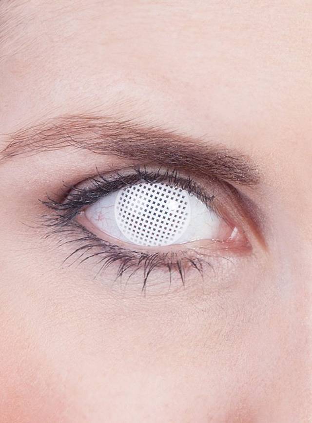 Matrix Kontaktlinsen verleihen dem Auge einen weißen Gittereffekt