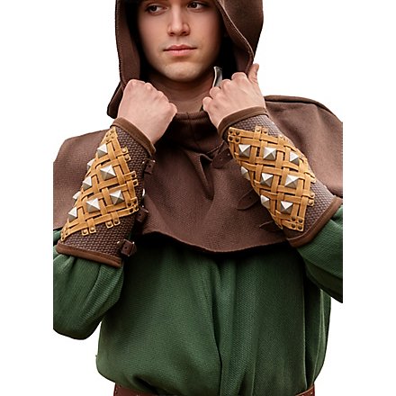 Buckled bracers - Thug