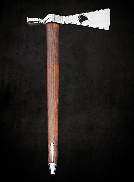 Tomahawk Pipe with Heart