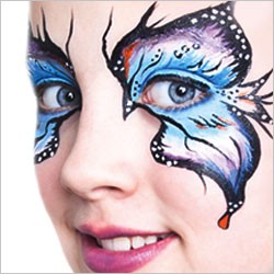 aqua make-up: Water-based make-up in many colors