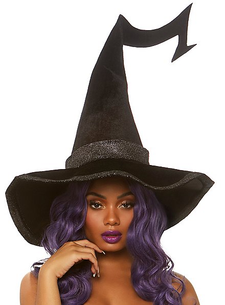 Extravagant witch hat