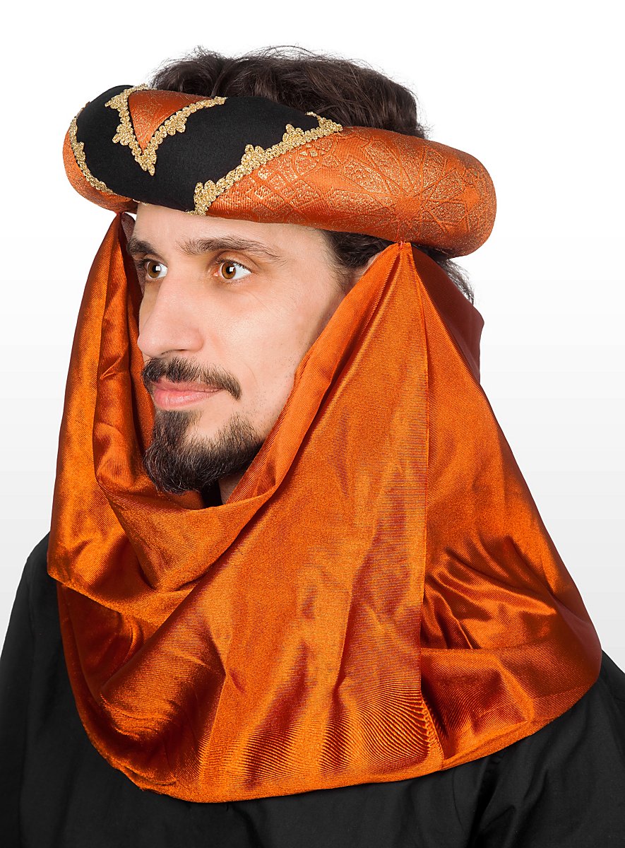 Шапка с султаном