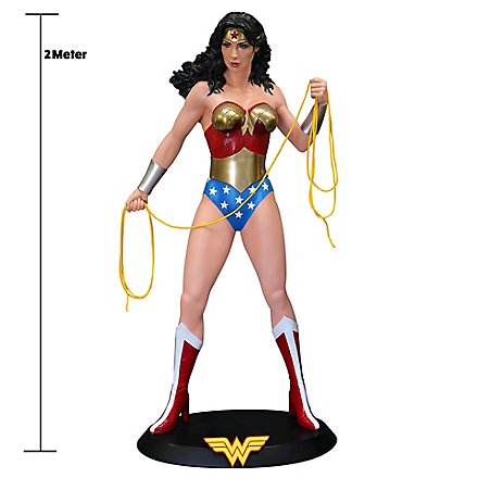 Wonder Woman - Classic Wonder Woman Life-Size Statue