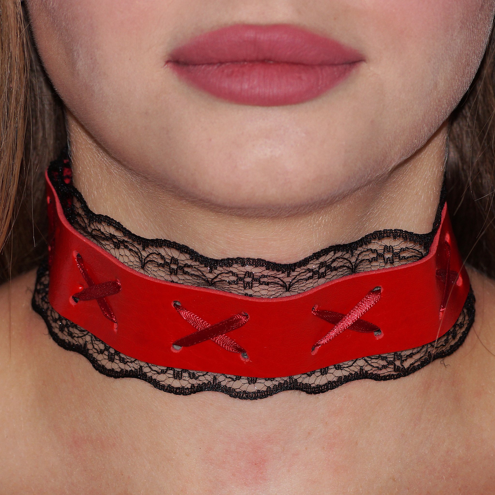 Collar Stitched Lace