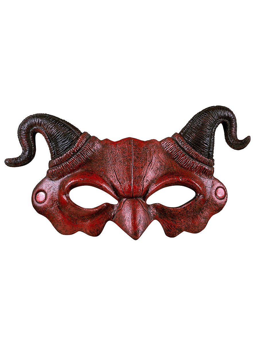 Máscara de diablo rojo hecha de espuma de PU