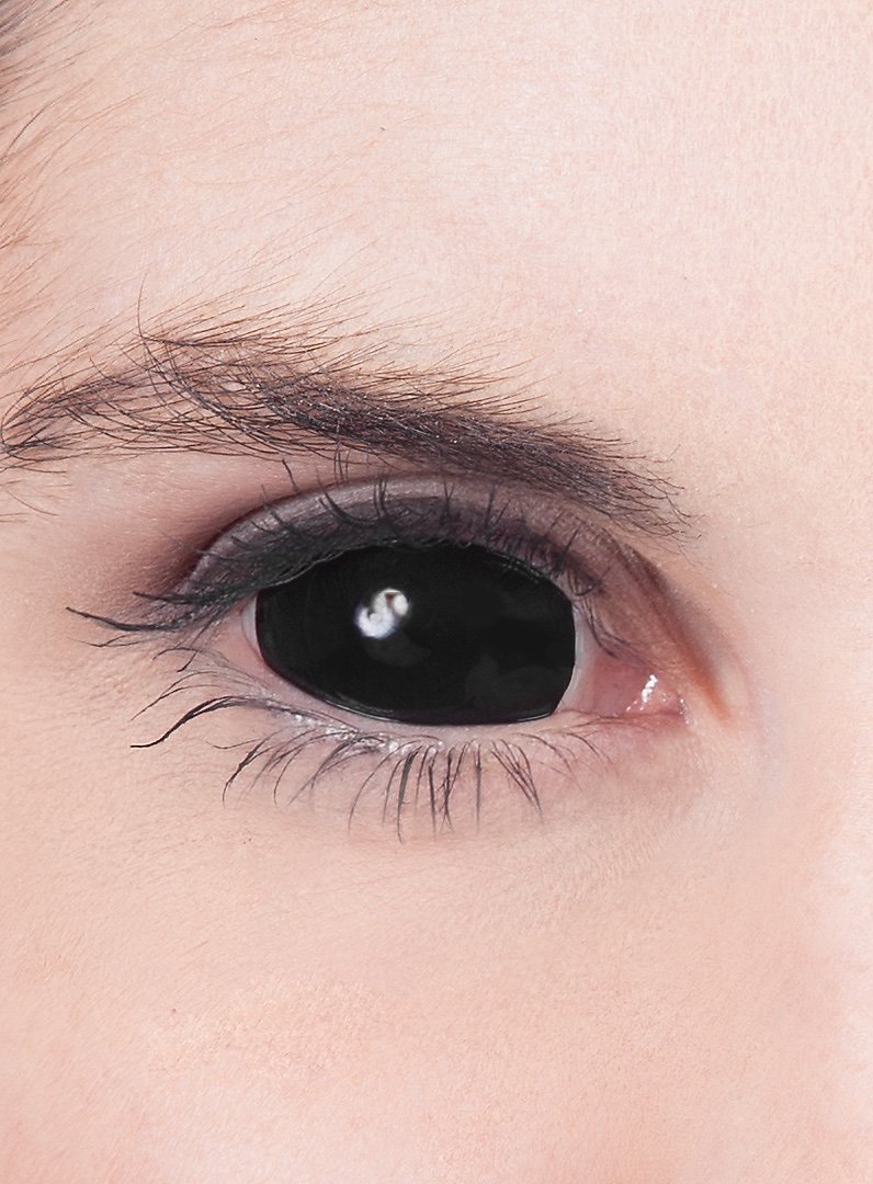 Sclera schwarz