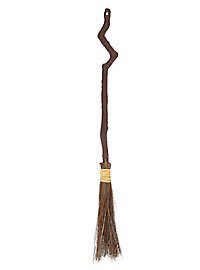 Balai de sorcière courbé