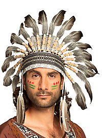 Copricapo di piume di falco grigio