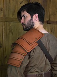 Leather pauldrons - Adventurer