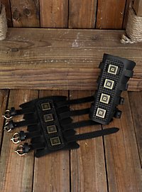 Studded leather bracers - Edekan