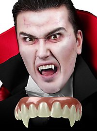 Vampirgebiss Zähne